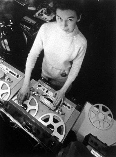delia derbyshire at the bbc radiophonic workshop